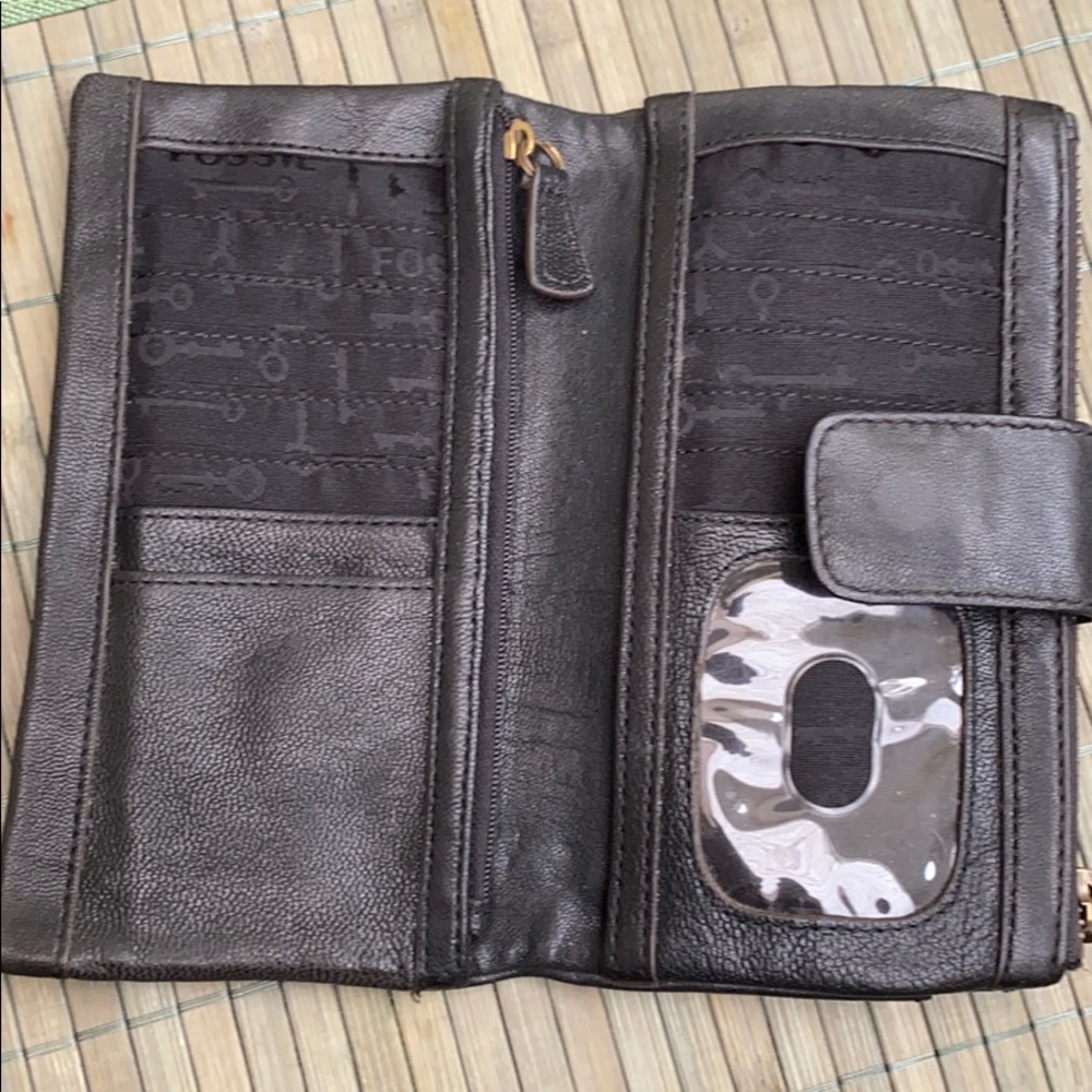 Fossil clutch/wallet